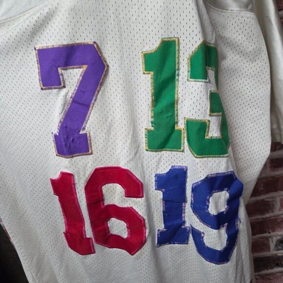 Mitchell & Ness Legends Jersey Size 54 Yellow Elway Marino Montana Unitas V Neck - Picture 6 of 9